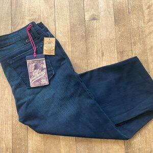 Women nwt original flare leg Cult of individuality jeans size 29